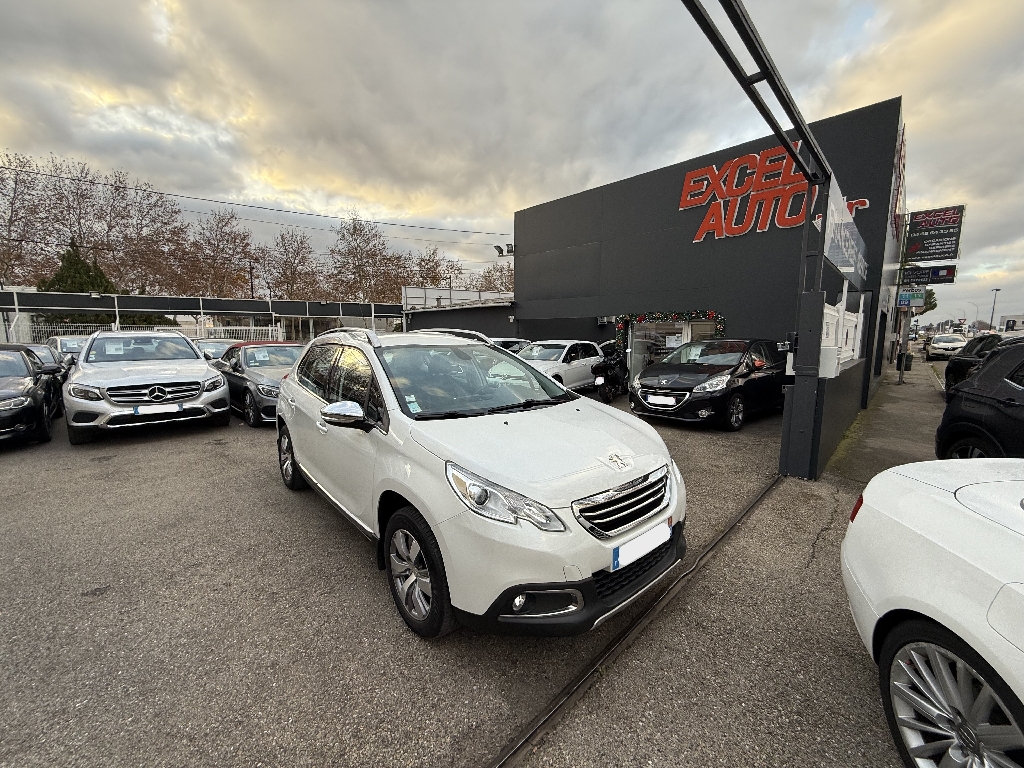 PEUGEOT – 2008 – Tout-Terrain – Essence sans plomb – Blanc